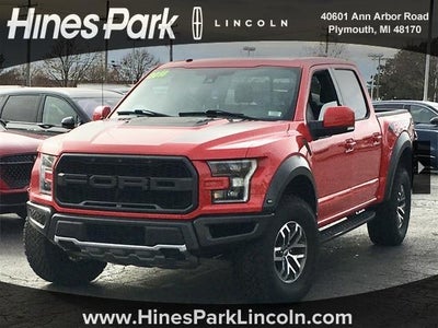 2018 Ford F-150 4X4 Raptor 4DR Supercrew 5.5 FT. SB
