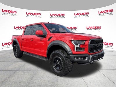 2018 Ford F-150 4X4 Raptor 4DR Supercrew 5.5 FT. SB