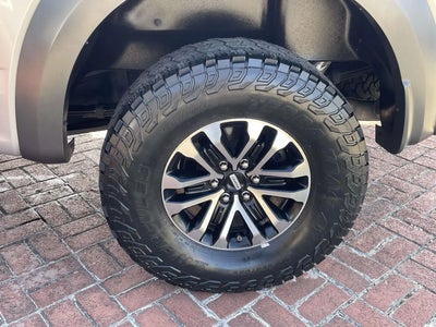 2019 Ford F-150 4X4 Raptor 4DR Supercrew 5.5 FT. SB