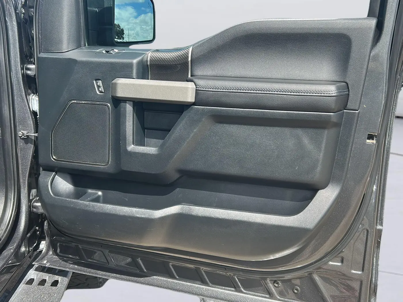 2020 Ford F-150 - $39,725