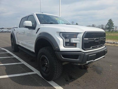 2018 Ford F-150 4X4 Raptor 4DR Supercrew 5.5 FT. SB