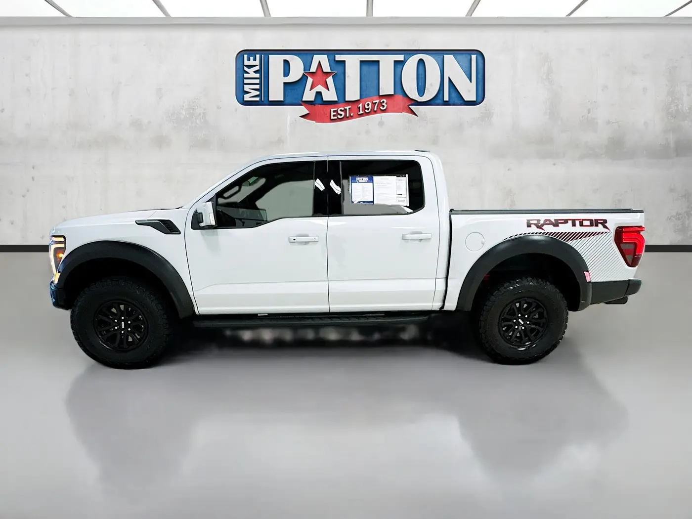 2025 Ford F-150 - $77,982