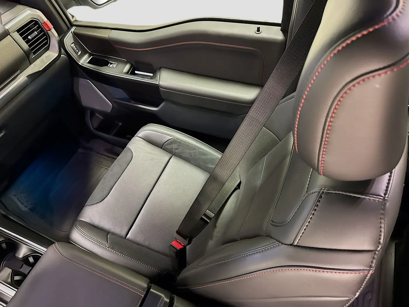 2025 Ford F-150 - $77,982