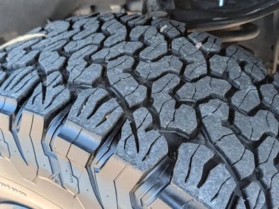 2023 Ford F-150 4X4 Raptor 4DR Supercrew 5.5 FT. SB