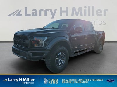 2017 Ford F-150 4X4 Raptor 4DR Supercrew 5.5 FT. SB