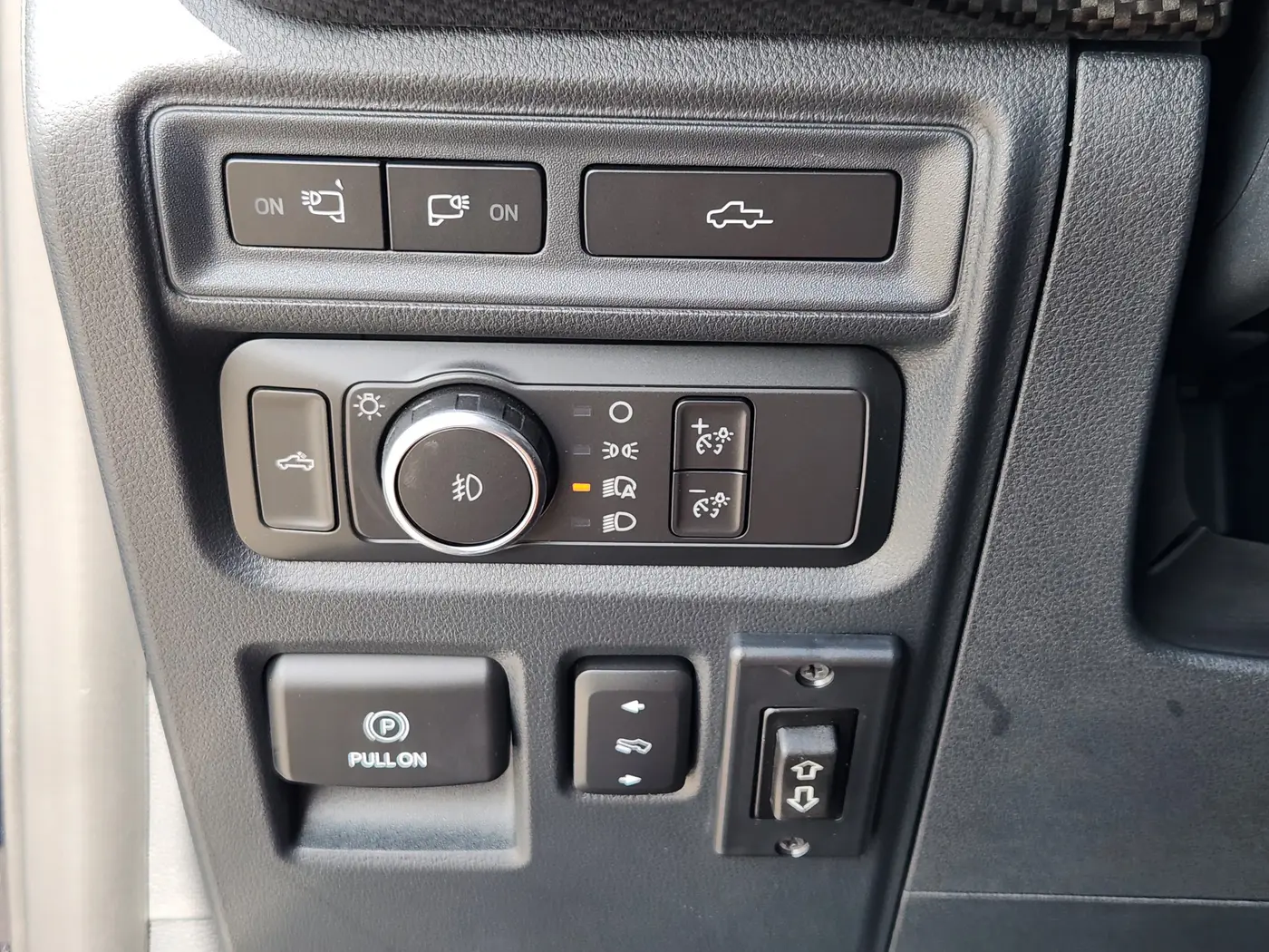 2022 Ford F-150 - $107,903