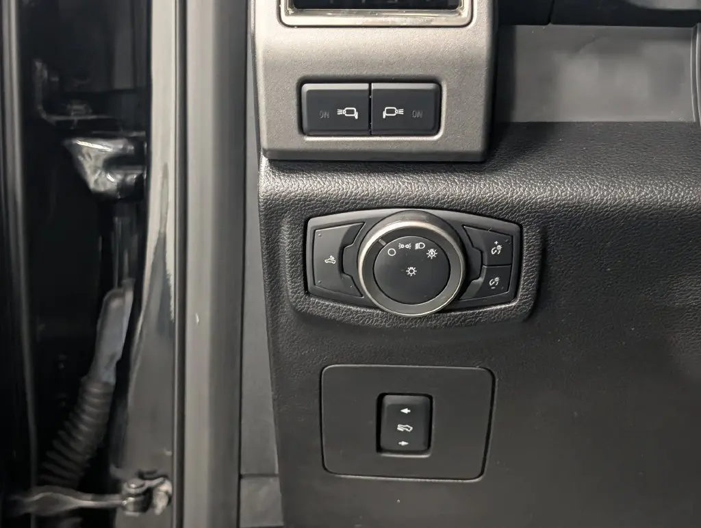 2017 Ford F-150 - $36,001