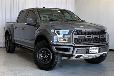 2018 Ford F-150 4X4 Raptor 4DR Supercrew 5.5 FT. SB