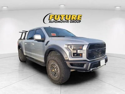 2018 Ford F-150 4X4 Raptor 4DR Supercrew 5.5 FT. SB