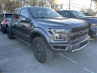 2018 Ford F-150 4X4 Raptor 4DR Supercrew 5.5 FT. SB