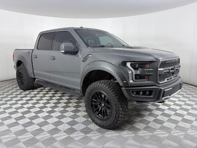 2018 Ford F-150 4X4 Raptor 4DR Supercrew 5.5 FT. SB