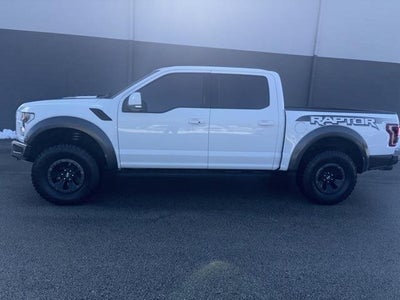 2018 Ford F-150 4X4 Raptor 4DR Supercrew 5.5 FT. SB