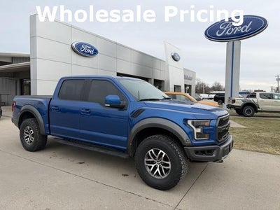 2017 Ford F-150 4X4 Raptor 4DR Supercrew 5.5 FT. SB