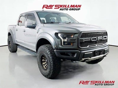2018 Ford F-150 4X4 Raptor 4DR Supercrew 5.5 FT. SB