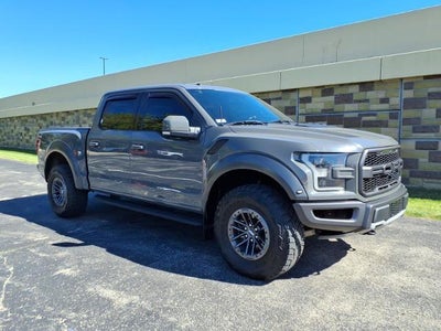 2018 Ford F-150 4X4 Raptor 4DR Supercrew 5.5 FT. SB
