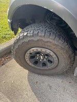 2023 F-150 Thumbnail 7