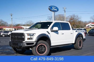 2017 Ford F-150 4X4 Raptor 4DR Supercrew 5.5 FT. SB