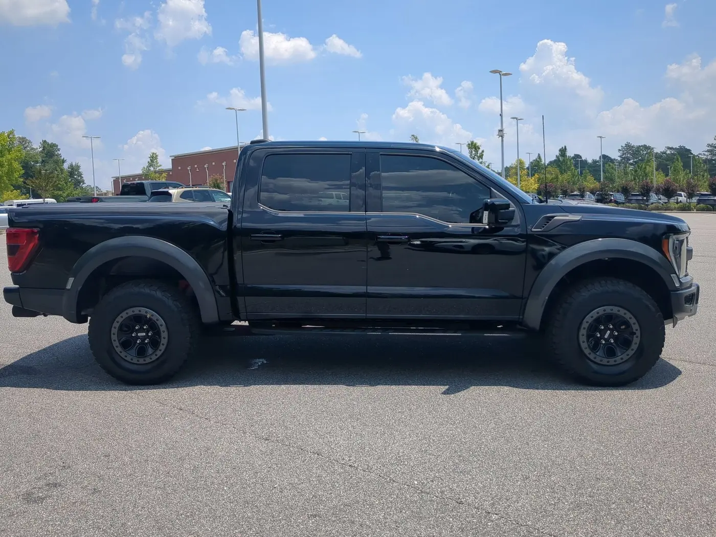 2021 Ford F-150 - $60,861