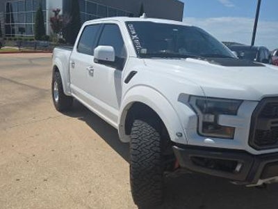 2019 Ford F-150 4X4 Raptor 4DR Supercrew 5.5 FT. SB