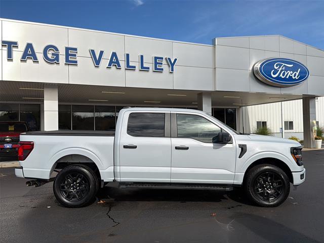 2025 Ford F-150 - $45,000