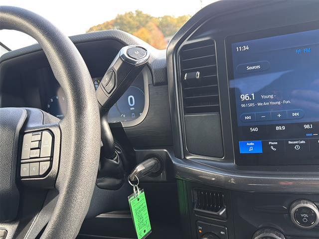 2025 Ford F-150 - $45,000