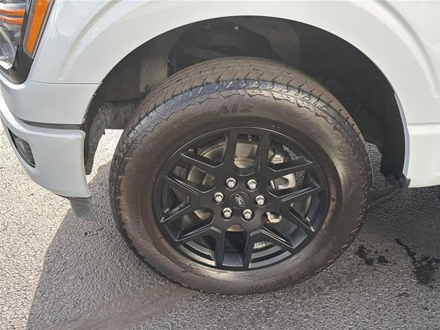 2025 Ford F-150 - $45,000