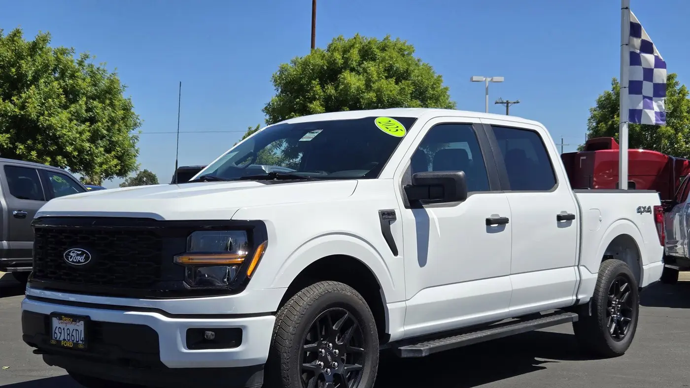 2025 Ford F-150 STX