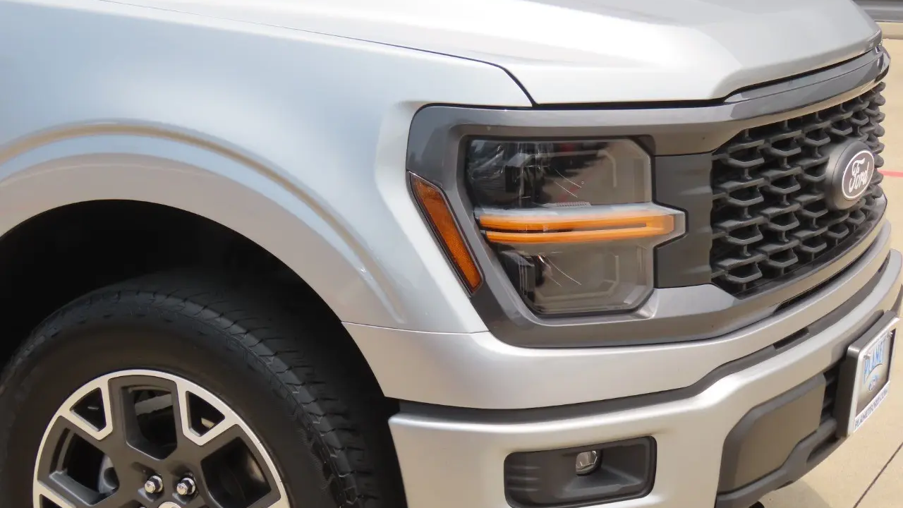 2025 Ford F-150 STX