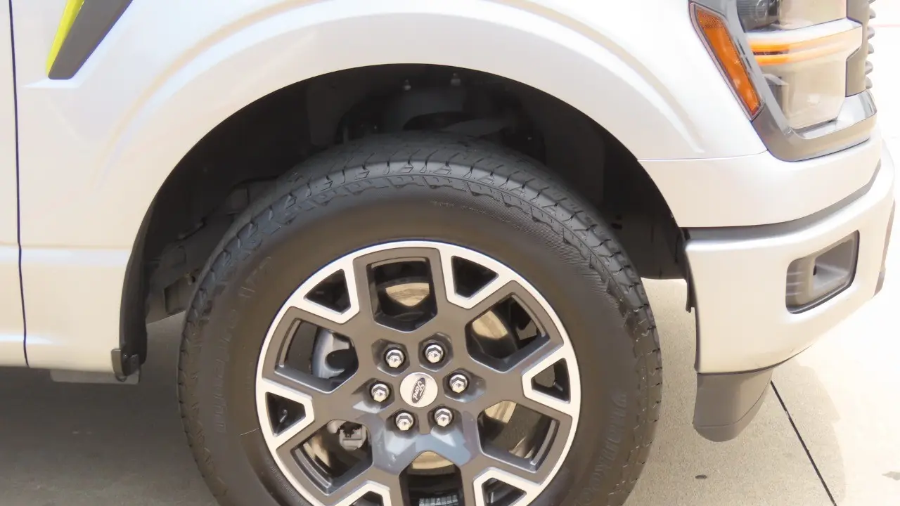 2025 Ford F-150 STX