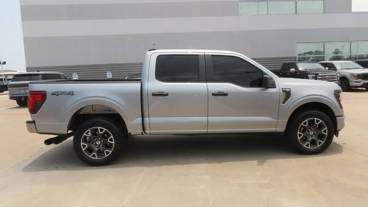 2025 Ford F-150 STX