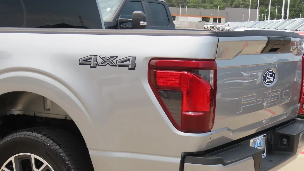 2025 Ford F-150 STX