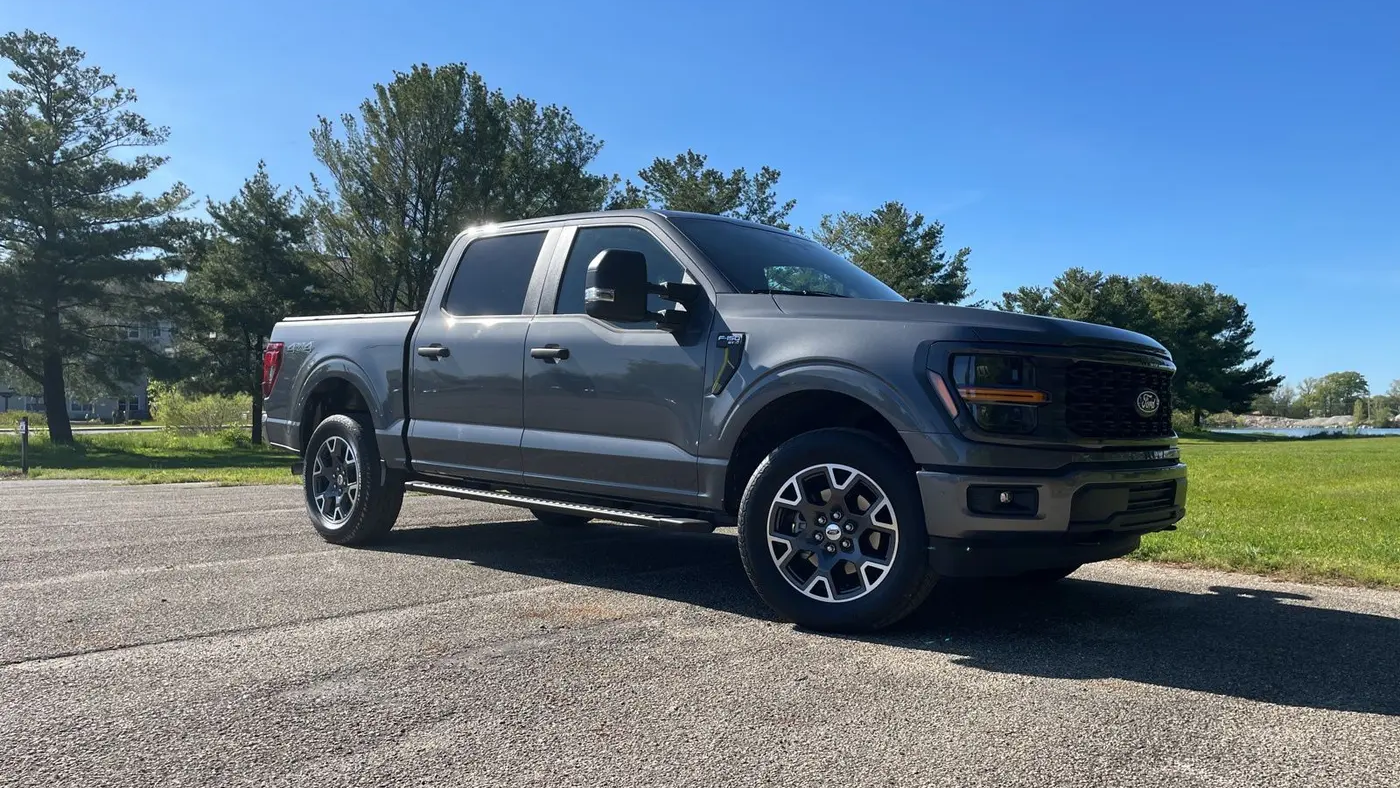 2025 Ford F-150 STX