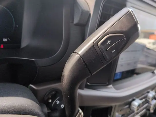 2025 Ford F-150 - $43,995