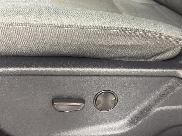 2025 Ford F-150 - $41,998