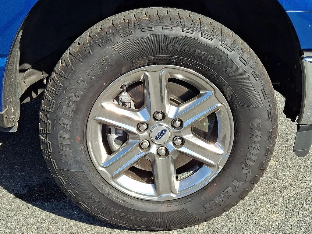 2025 Ford F-150 - $38,200
