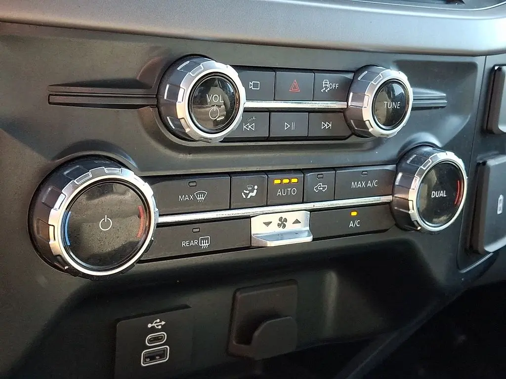 2025 Ford F-150 - $38,200