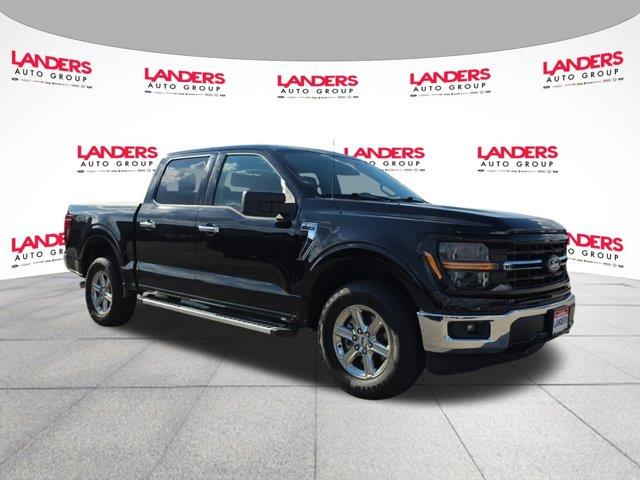2025 Ford F-150 - $43,800