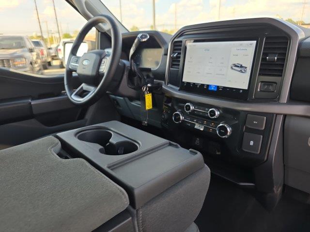 2025 Ford F-150 - $43,800