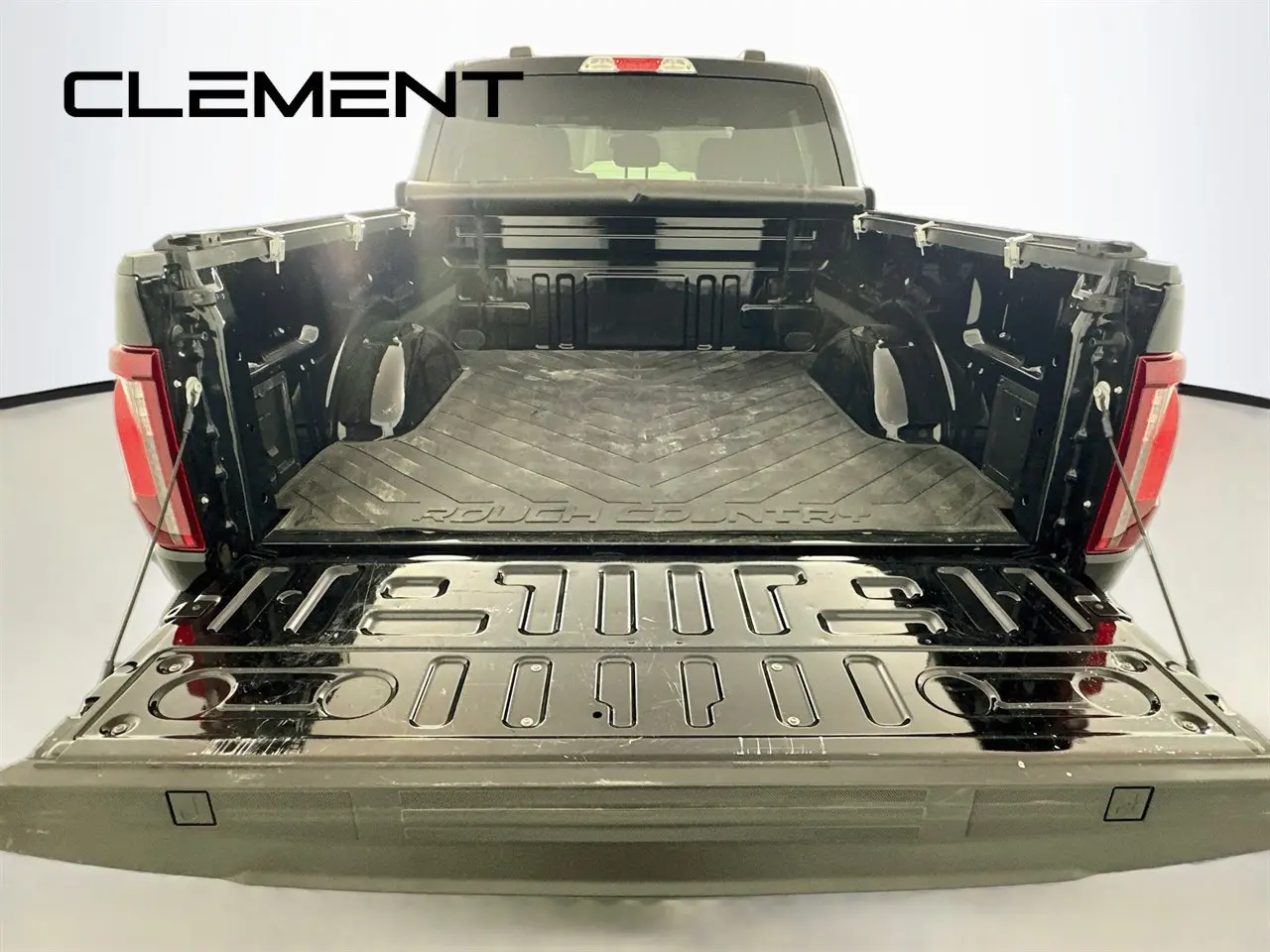 2024 Ford F-150 - $42,857