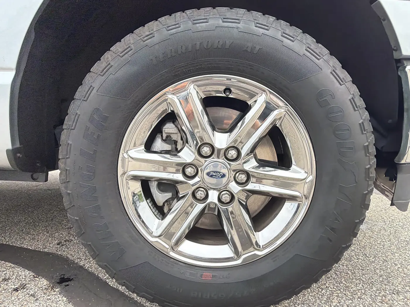 2025 Ford F-150 - $41,300