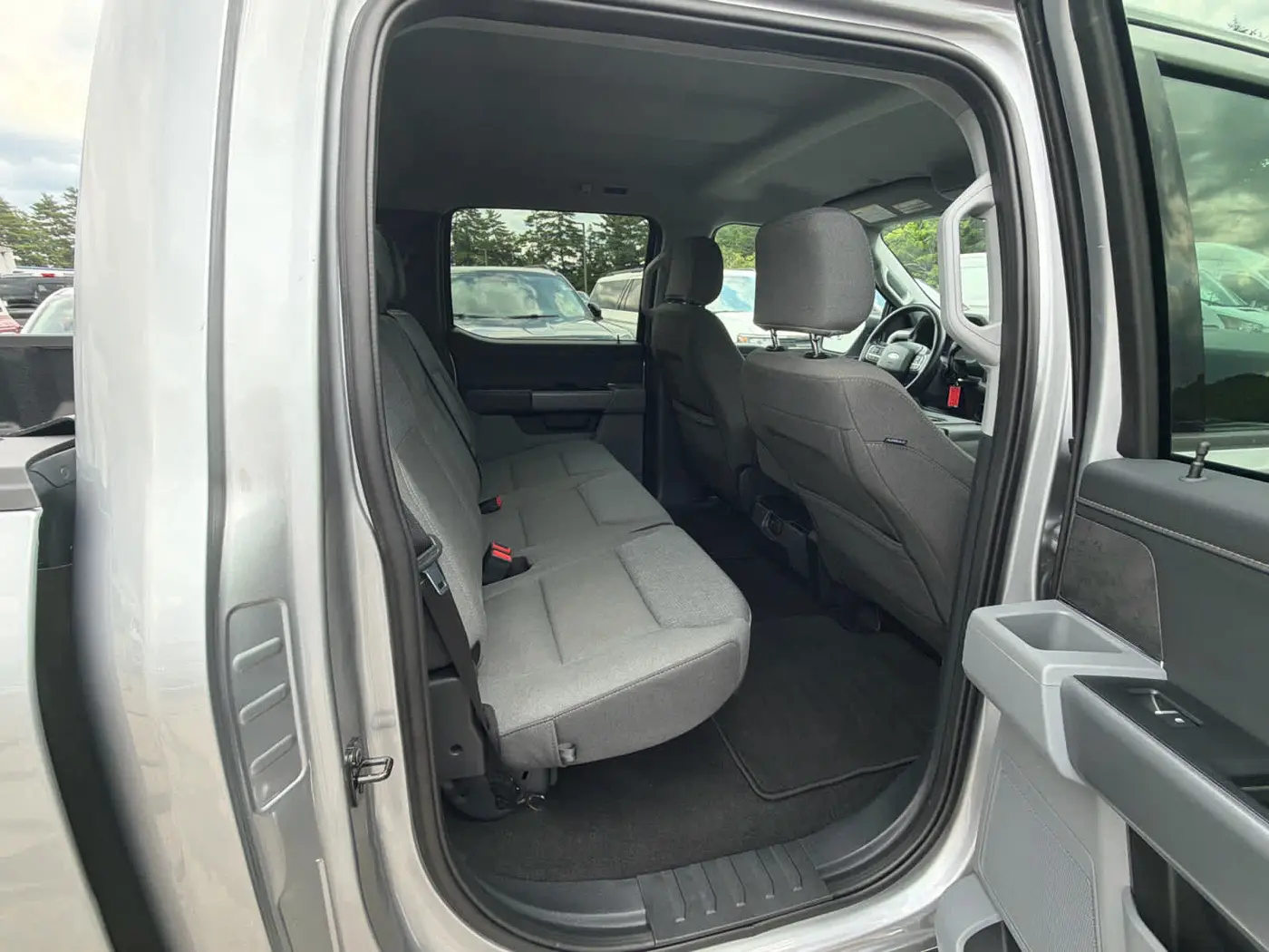 2025 Ford F-150 - $41,300