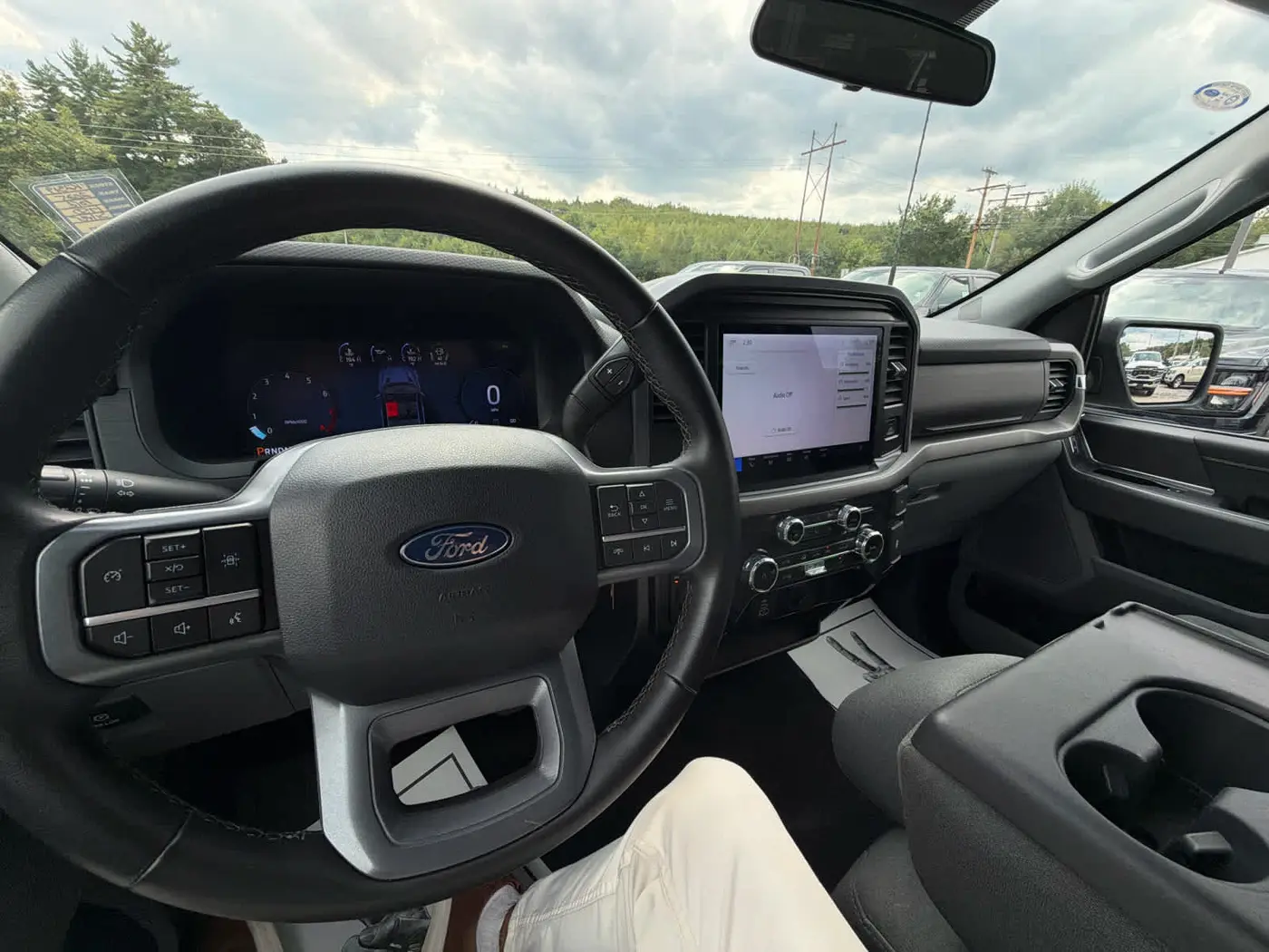 2025 Ford F-150 - $41,300