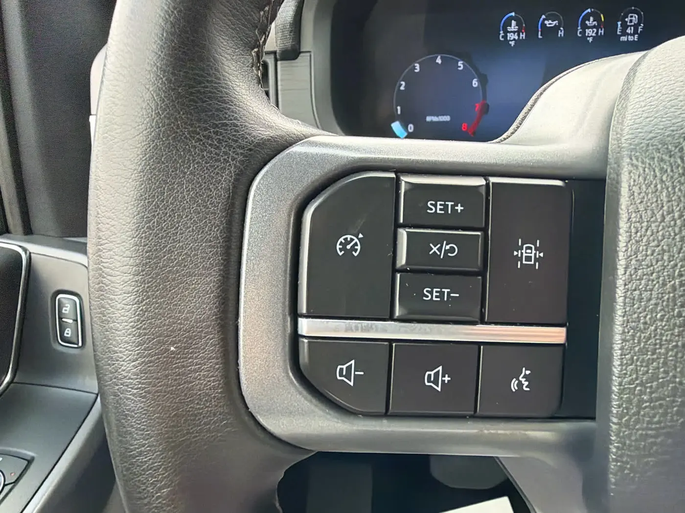 2025 Ford F-150 - $41,300