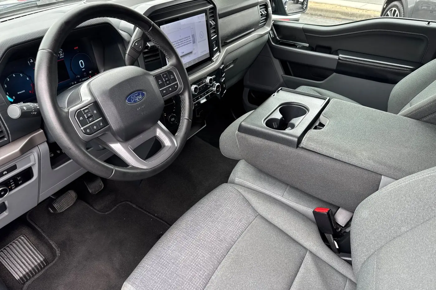 2025 Ford F-150 - $44,800