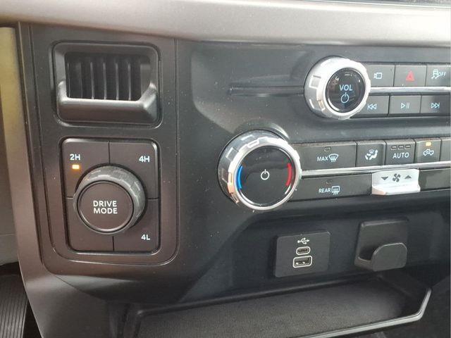2025 Ford F-150 - $42,700