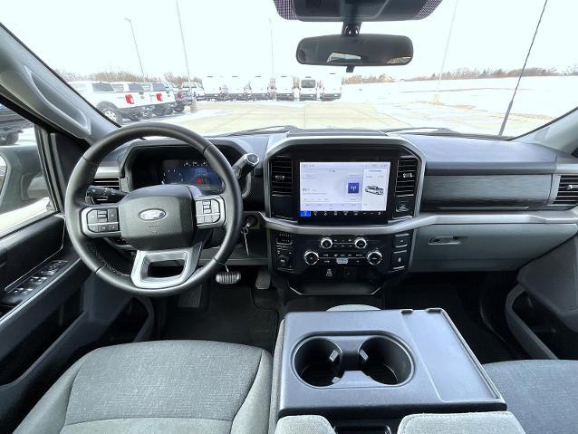 2025 Ford F-150 - $40,945