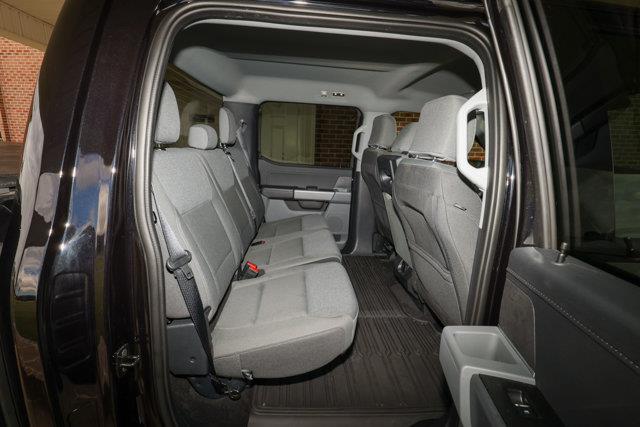 2025 Ford F-150 - $48,995