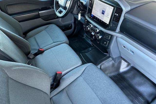 2025 Ford F-150 - $43,594