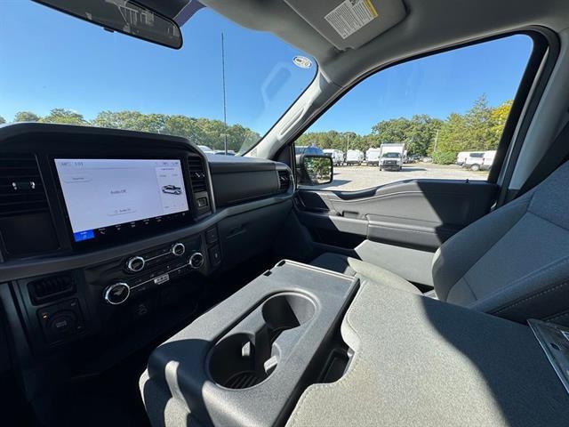 2025 Ford F-150 - $43,700