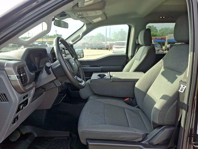 2025 Ford F-150 - $38,999